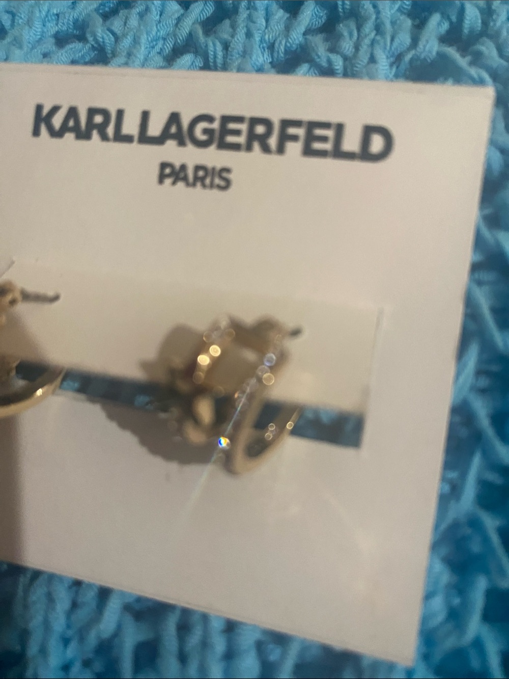 Accessory subcategory identification - Picture 2 of 3